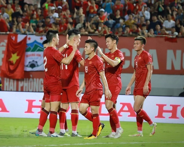 L'équipe de football masculin vietnamienne reste au sommet en Asie du Sud-Est selon le classement FIFA - ảnh 1