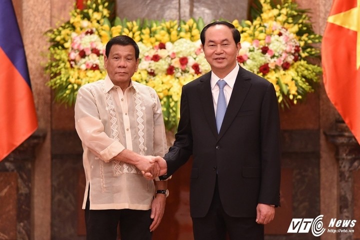 Президент СРВ поблагодорил своего филиппинского коллегу за освобождение вьетнамских рыбаков - ảnh 1