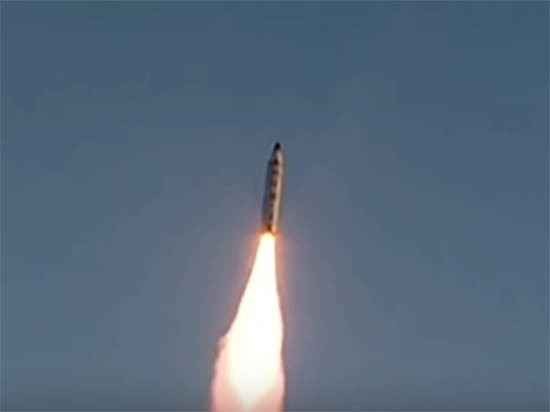 Китай и Россия призвали стороны к сдержанности после пуска ракеты КНДР - ảnh 1