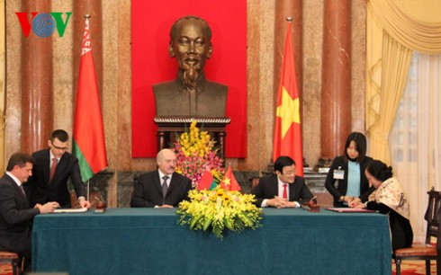 Вьетнам и Беларусь сделали совместное заявление  - ảnh 1