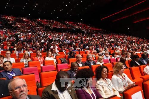В Париже открылась 9-я международная конференция по борьбе против СПИДа  - ảnh 1