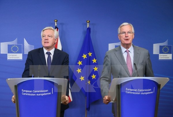 Великобритания и ЕС начали третий раунд переговоров по выходу Великобритании из союза - ảnh 1