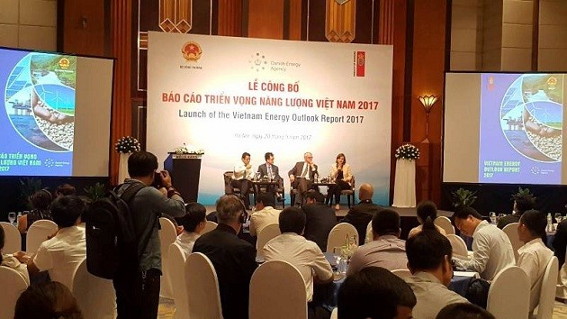 Обнародован Доклад об энергетических перспективах Вьетнама – 2017 - ảnh 1