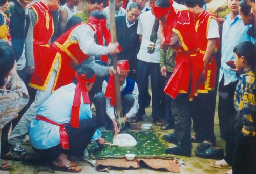 Традиционный праздник приготовления лепешки «жай» жителями деревни Чукфэ - ảnh 1