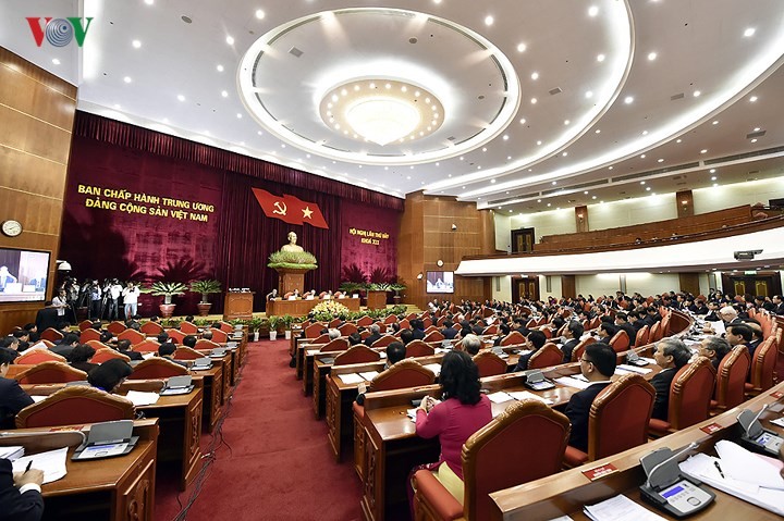 В Ханое открылся 7-й пленум ЦК Коммунистической партии Вьетнама 12-го созыва - ảnh 1