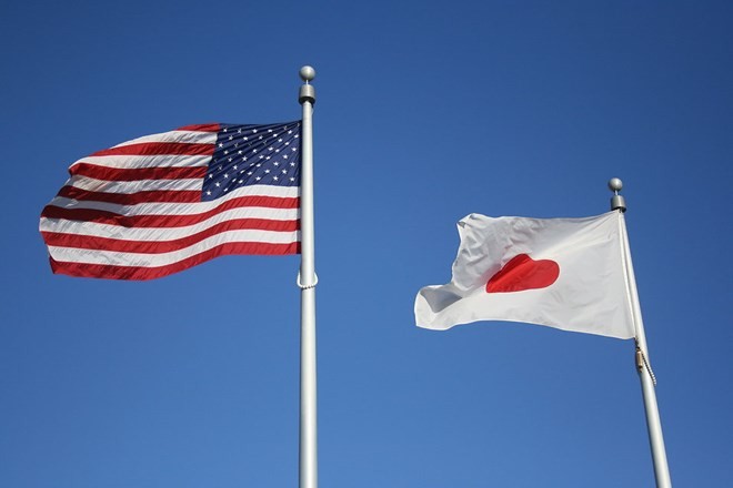 Япония и США отложили первый раунд переговоров по торговле на август - ảnh 1