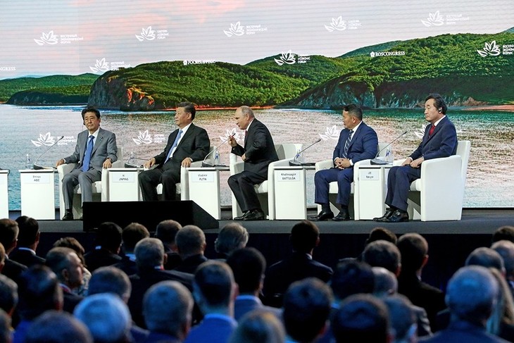 Путин: для устойчивого развития АТР нужно обеспечить его безопасность - ảnh 1