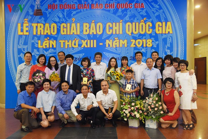 Встреча с журналистами Радио «Голос Вьетнама», получившими национальную премию в области журналистики - ảnh 1