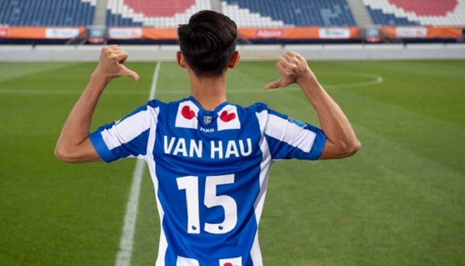 Вьетнамский защитник Доан Ван Хау выступит в Голландском клубе Херенвен - ảnh 1
