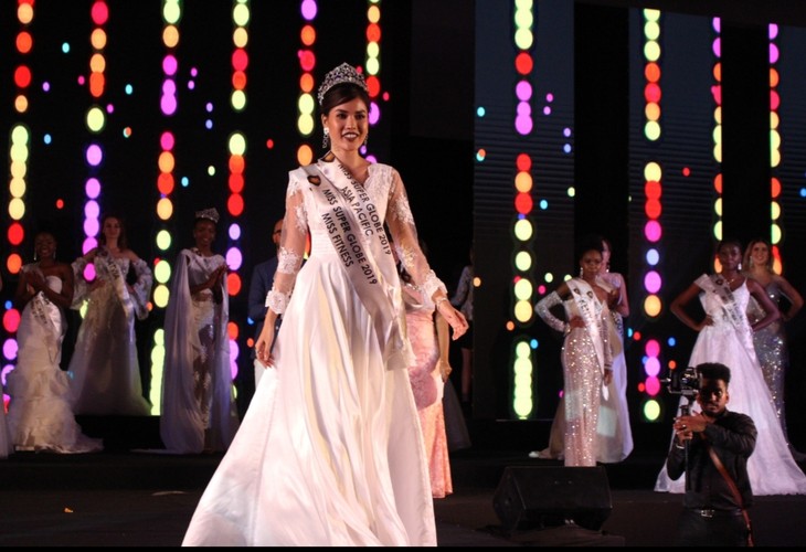 Представительница Вьетнама завоевала титул «Miss Super Globe» 2019 года - ảnh 1