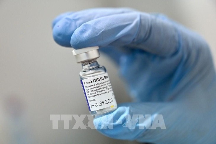 Многие страны намерены производить российскую вакцину «Спутник V» - ảnh 1