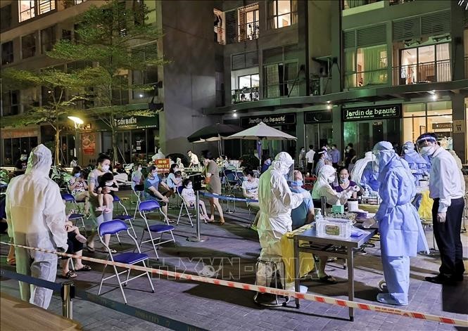 Утром 27 мая во Вьетнаме выявлены 24 новых случая заражения коронавирусом внутри страны - ảnh 1