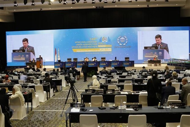 Вьетнам прилагает большие усилия для выполнения международных обязательств по изменению климата - ảnh 1