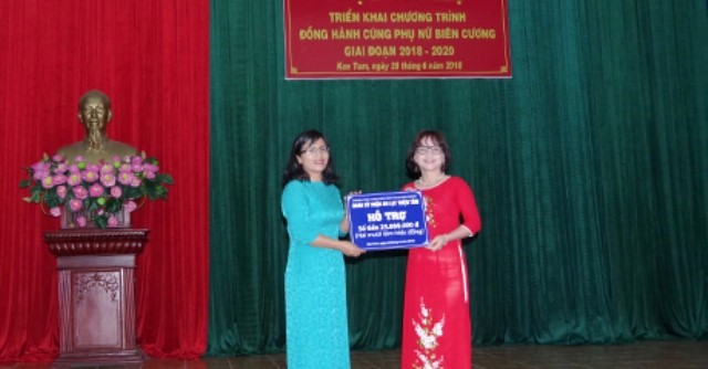 베트남 껀뚬 성: “국경의 여성과의 동반자”사업의 출정식 - ảnh 1