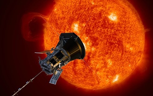 NASA, 일류 최초 태양 탐사선 성공 발사 - ảnh 1