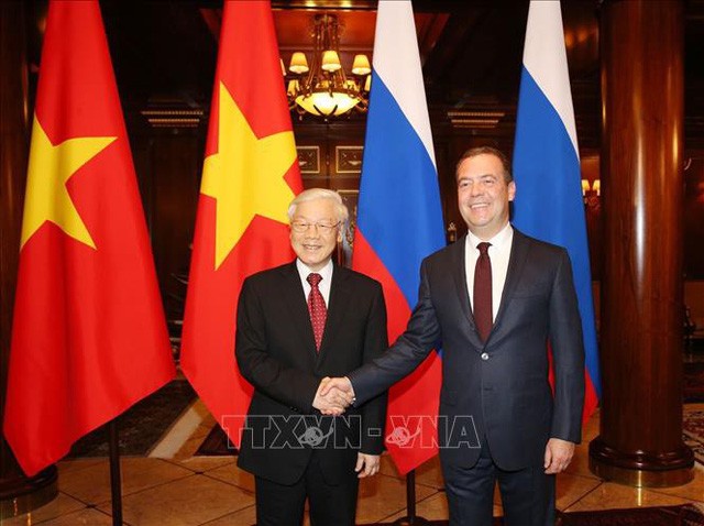 Nguyen Phu Trong 서기장, Dmitry Medvedev 연방총리 겸 통일 러시아당 의장 회견 - ảnh 1