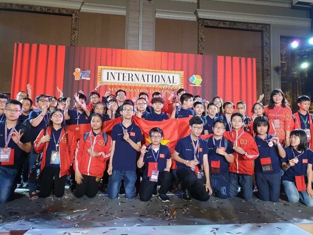 하노이 학생 대표단,  “2019 세계 수학영재 발굴대회”에서 높은 성과 - ảnh 1