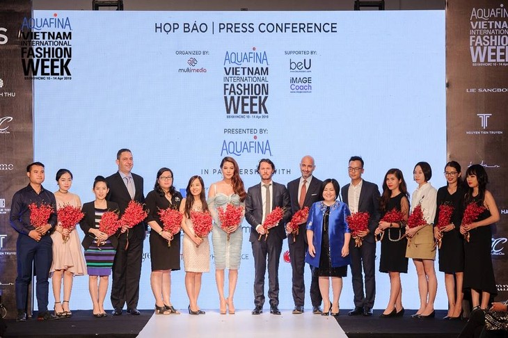 베트남 국제 패션 주간, 한국 디자이너 참여 - ảnh 1