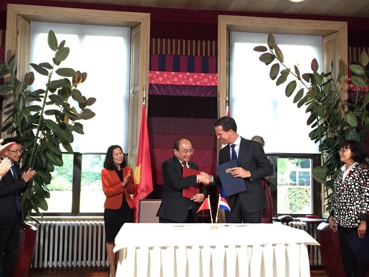 베트남과 네덜란드 간의 협력 관계 확대 및 심화 - ảnh 1