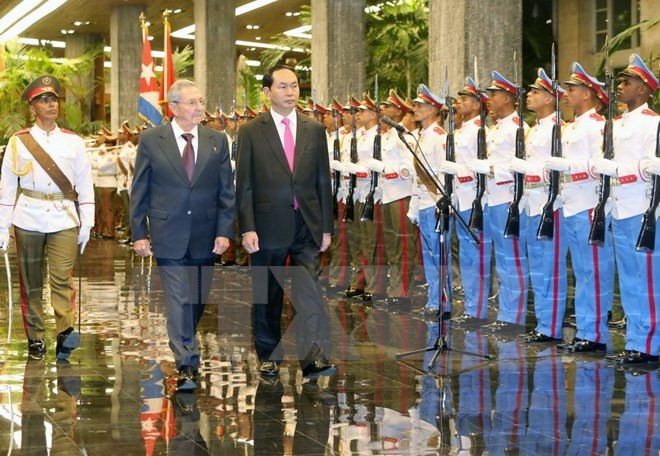 Việt Nam - Cu ba tăng cường hợp tác kinh tế, quốc phòng - ảnh 1