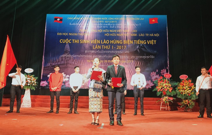 Sôi nổi cuộc thi hùng biện tiếng Việt của các sinh viên Lào - ảnh 13