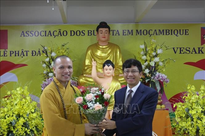 Lễ Phật đản 2019 - Cầu nối văn hóa Việt Nam và Mozambique  - ảnh 1