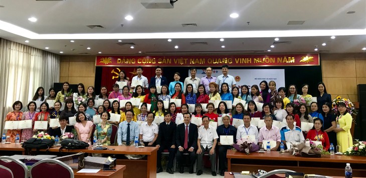Bế mạc khoá tập huấn giảng dạy tiếng Việt cho giáo viên kiều bào - ảnh 3