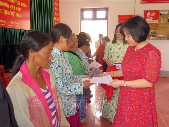  Gần 300 công dân Lào đang cư trú tại Sơn La sẽ được nhập quốc tịch Việt Nam - ảnh 1