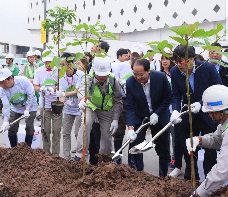 Tập đoàn AEON Nhật Bản góp phần xây dựng Thủ đô Hà Nội xanh sạch đẹp - ảnh 2