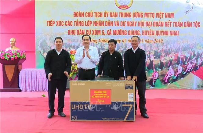 Chủ tịch Ủy ban Trung ương Mặt trận Tổ quốc Việt Nam dự Ngày hội Đại đoàn kết toàn dân tộc tại Sơn La - ảnh 1