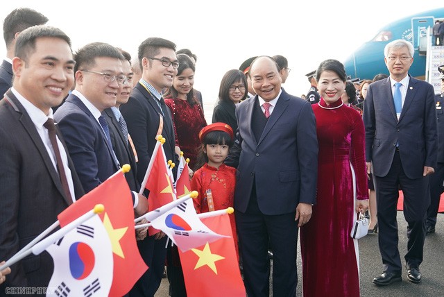 Hoạt động của Thủ tướng Nguyễn Xuân Phúc tại Hàn Quốc - ảnh 1