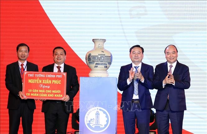 Thủ tướng Nguyễn Xuân Phúc dự kỷ niệm 120 năm Ngày thành lập huyện Đại Lộc, tỉnh Quảng Nam - ảnh 1