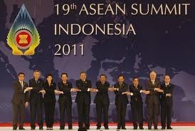 Deklarasi Bali tentang Komunitas ASEAN di tengah-tengah Komunitas negara-negara global - ảnh 1