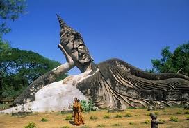 Berkunjung di Taman Bunga Buddha Vientian - ảnh 3