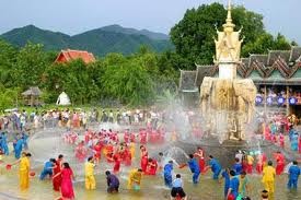 Hari Raya Tahun Baru tradisional  dari Laos, Thailand, Kamboja dan Myanmar - ảnh 1