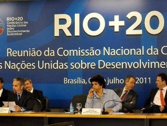 Forum dengan tema: Jalan menuju ke Rio+20 dan pasca- nya - ảnh 1