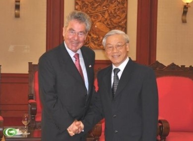 Sekjen KS PKV Nguyen Phu Trong menerima Presiden Austria Heinz Fischer - ảnh 1