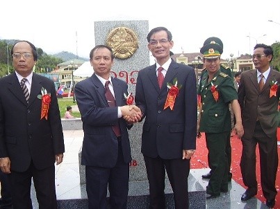  Kunjungan yang menegaskan solidaritas persahabatan  istimewa Vietnam-Laos - ảnh 3