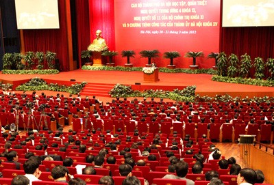 Kota Hanoi mencengkam Resolusi dan Kesimpulan Sidang Pleno ke -5 - ảnh 1