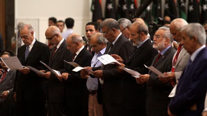 Menyerahkan kekuasaan kepada Parlemen angkatan baru di Lybia - ảnh 1
