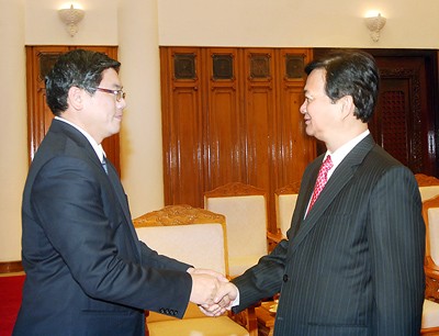 PM VN Nguyen Tan Dung menerima Duta Besar Singapura. - ảnh 1