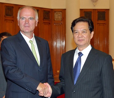 PM Nguyen Tan Dung menerima Duta Besar, Kepala Perwakilan Uni Eropa di Vietnam  - ảnh 1