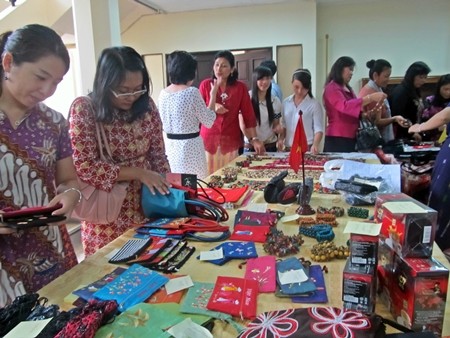  Kaum wanita ASEAN dalam proses integrasi melalui kegiatan budaya- kuliner tradisional antar-bangsa - ảnh 3