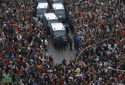 Demonstrasi besar di Spanyol dan Yunani - ảnh 1