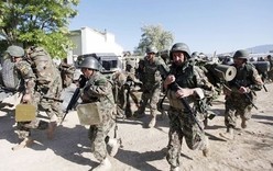 Perancis menarik semua pasukannya dari Afghanistan - ảnh 1