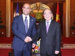 PM VN Nguyen Tan Dung melakukan pertemuan dan pembicaraan dengan PM Haiti - ảnh 6