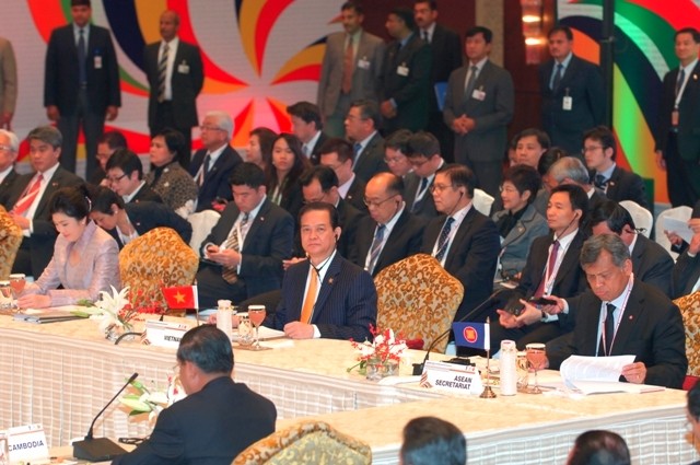 Kebulatan pendapat ASEAN: kunci kerjasama yang sukses pada tahun 2012 - ảnh 4