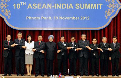 Memperkuat kerjasama untuk menaikkan tingkat hubungan ASEAN -India dari hubungan dialog ke hubungan kemitraan - ảnh 1