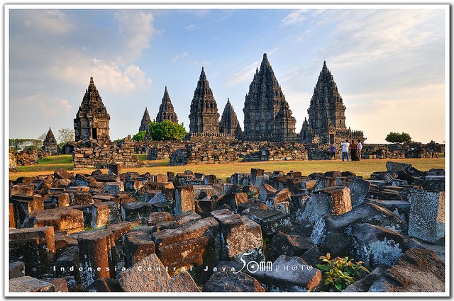 Menguak tabir  kompleks candi Prambanan-Indonesia - ảnh 2