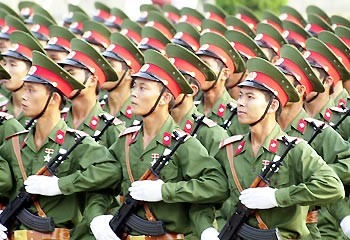 Tentara Rakyat Vietnam memperkuat kerjasama internasional untuk menghadapi bencana alam - ảnh 1